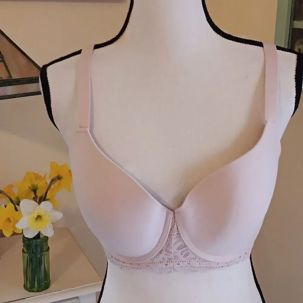 NEW. Shein Contour Bra. 38D